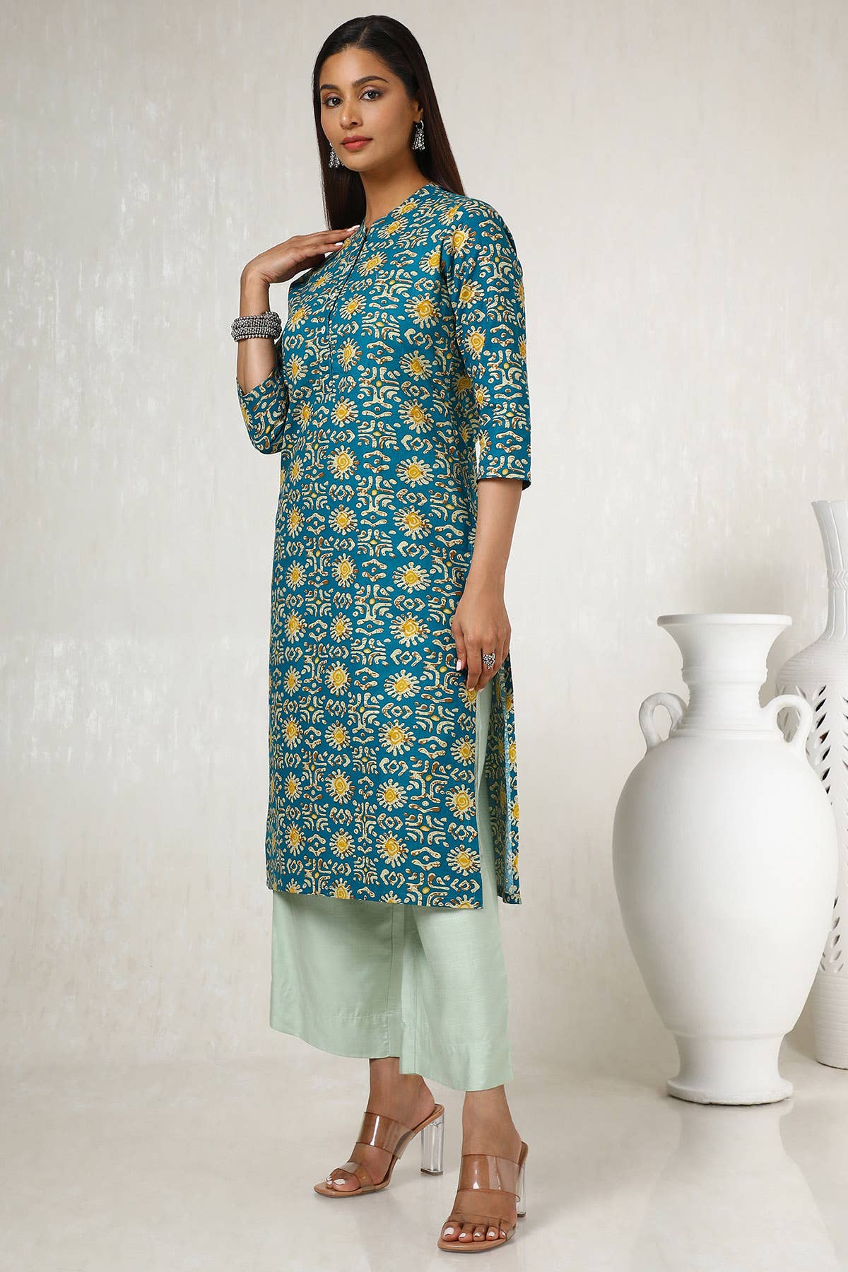 Teal Cotton Blend Abstract Print Kurta - View 2